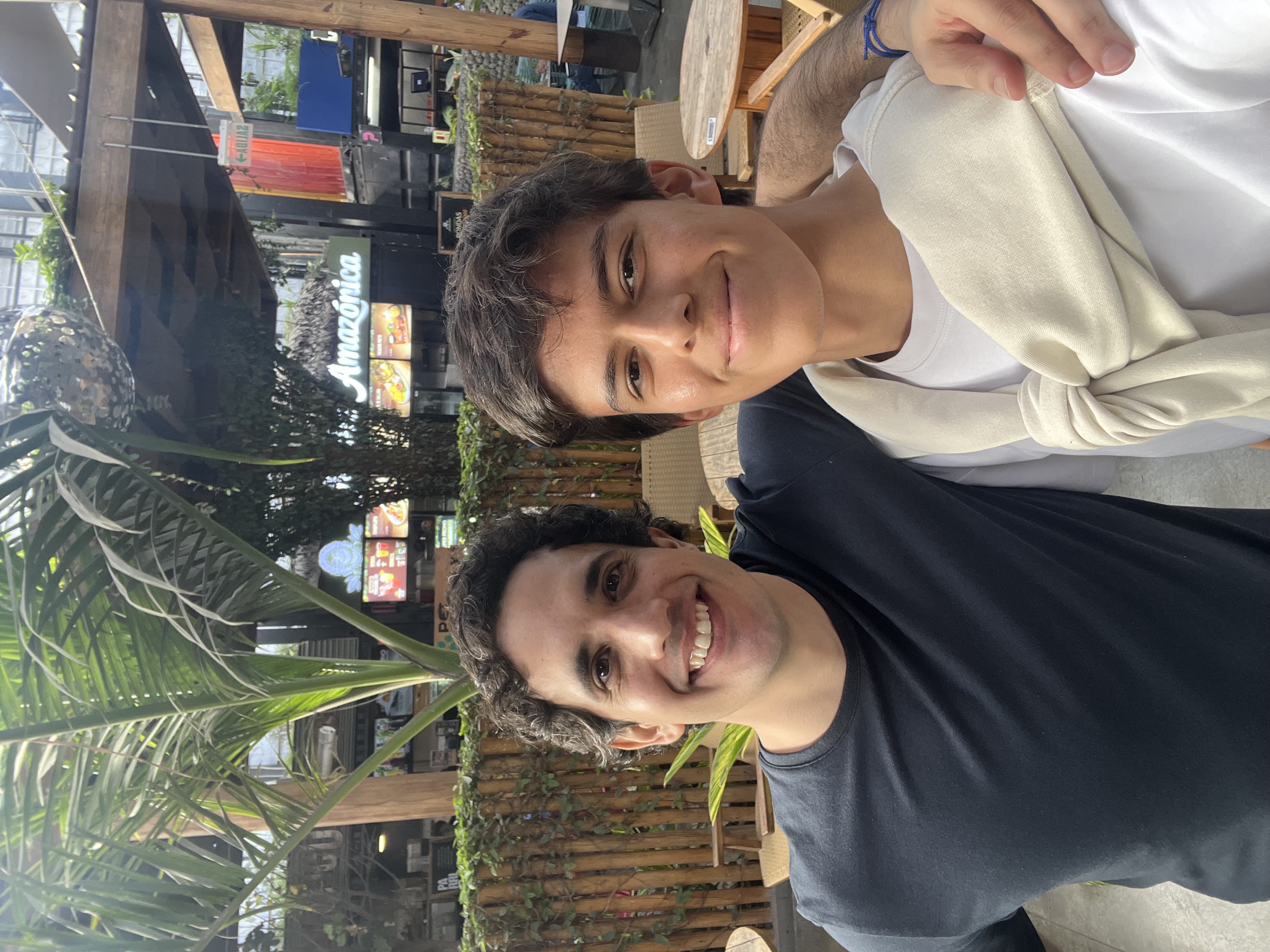 Adrián en un encuentro de su comunidad profesional